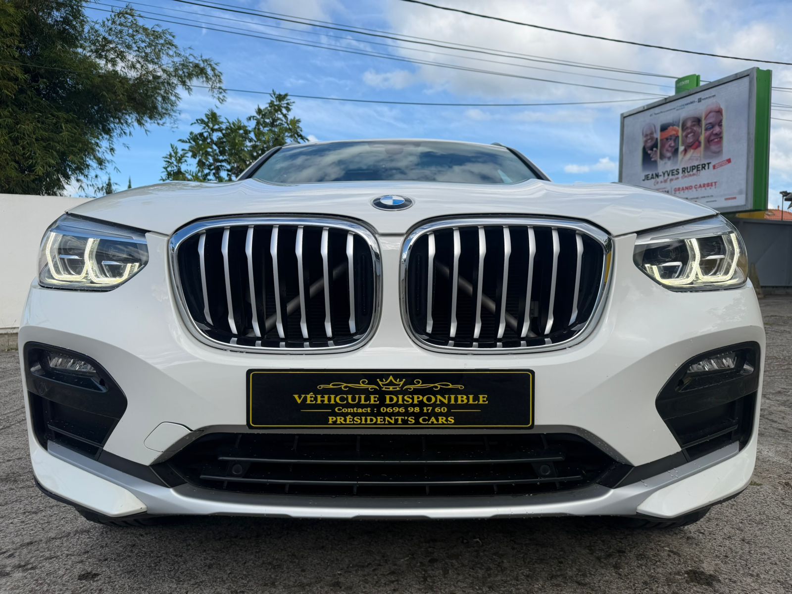 BMW X4 XLINE photo 2