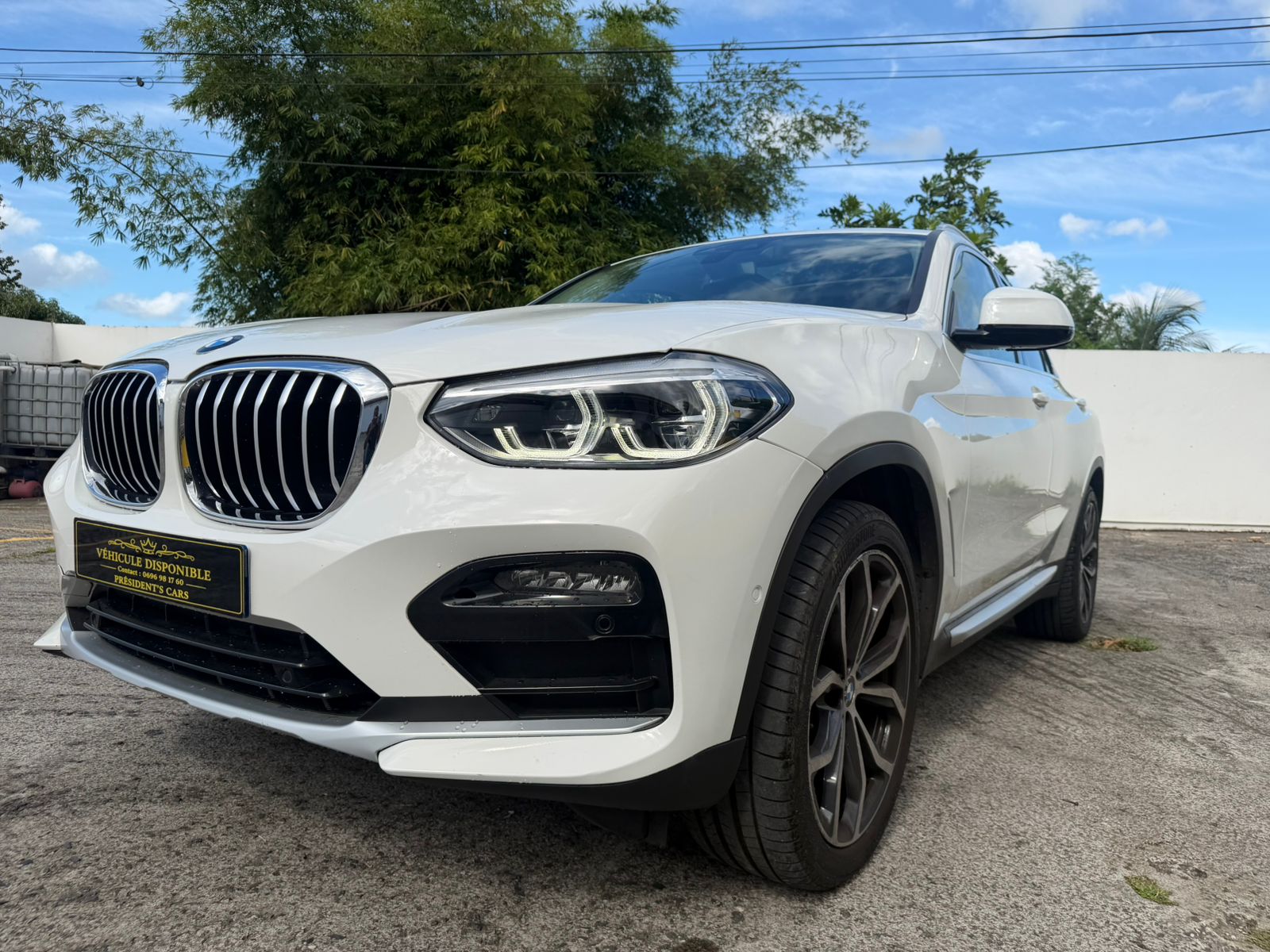 BMW X4 XLINE photo 3